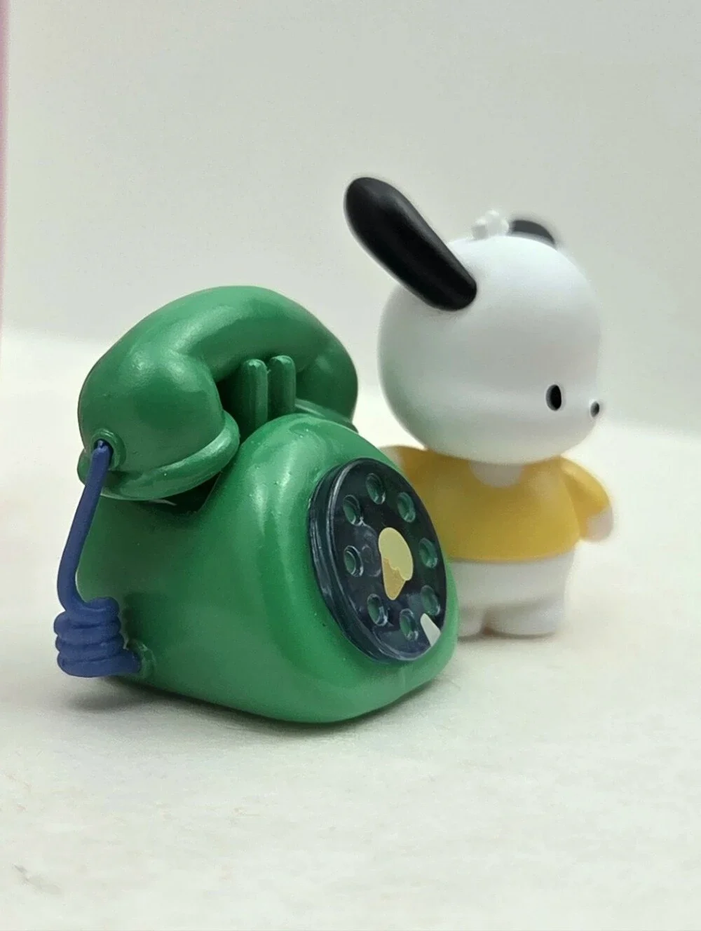 Moetch Sanrio Love Calling Series Pochacco Blind Box Figure